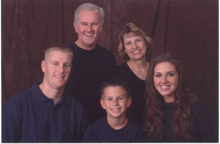 Curtis Family Picture 11-1-2003.jpg (42431 bytes)